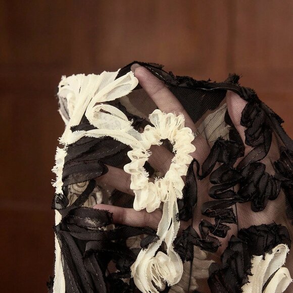 Black Casual Women's Two Tone Flower Lace Trim Split Back Halter Neck Dress - Picture 3 of 6